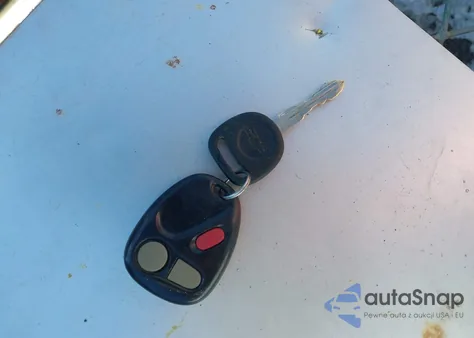 2002 Chevrolet Silverado 1500 Ls z USA, uszkodzony, nr VIN 2GCEC19W021197785